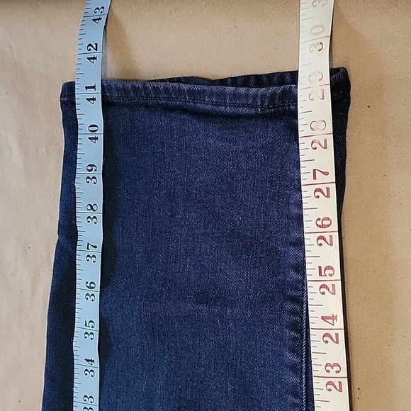 Levi's 311 Shaping Skinny Dark Wash Blue Jeans, Size 22W Gently Used Condition - Picture 8 of 15